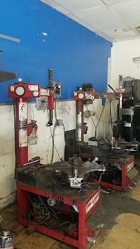 1st class used tires and more - Photo 3 - Car repair in Louisville, KY, Louisville