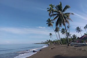 Pantai Lombang Lombang image