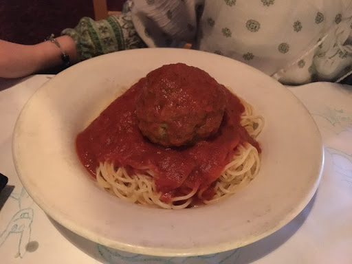 Italian Restaurant «Vincitori», reviews and photos, 14 N Cass Ave, Westmont, IL 60559, USA