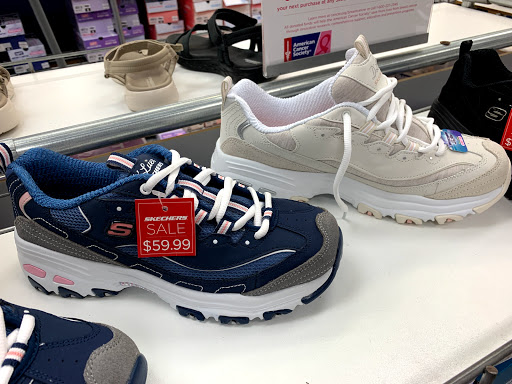 Shoe Store «SKECHERS Factory Outlet», reviews and photos, 931 E Commercial Blvd, Oakland Park, FL 33334, USA