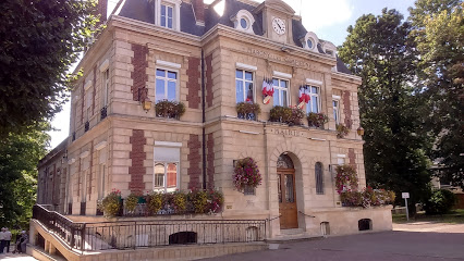 Mairie de Margny-les-Compiegne