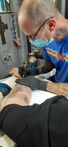 Tattoo Shop «Euphoria Tattoos», reviews and photos, 514 W Gaines St, Tallahassee, FL 32310, USA
