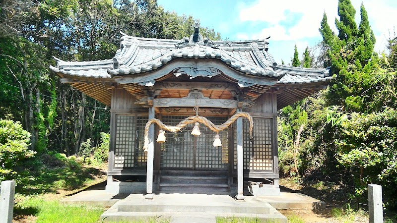 奥浦神社（吉田町奥浦）