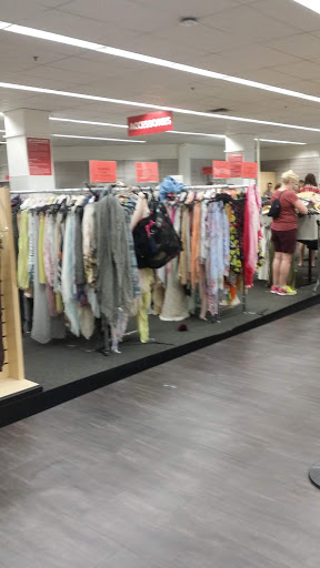 Department Store «Last Chance Clearance Store», reviews and photos, 1919 E Camelback Rd, Phoenix, AZ 85016, USA