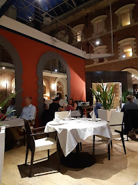 Atmosphère du Restaurant Le Jardin du Cloître à Lille - n°10