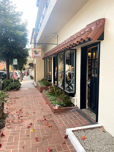 Pet Supply Store «Diggidy Dog», reviews and photos, Ocean Ave & Monte Verde St, Carmel-By-The-Sea, CA 93923, USA