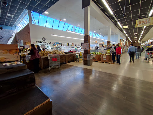 Asian Grocery Store «V & T Supermarket», reviews and photos, 12 N Franklin St, Hempstead, NY 11550, USA