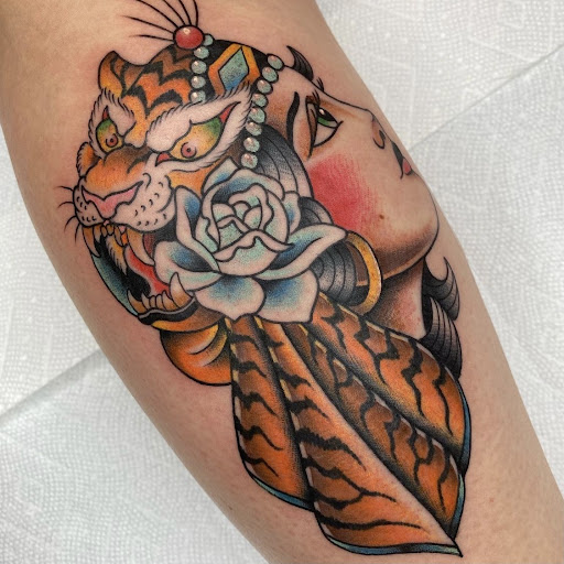 Tattoo Shop «Hawks Electric Tattoo Co.», reviews and photos, 7105 N Armenia Ave, Tampa, FL 33604, USA