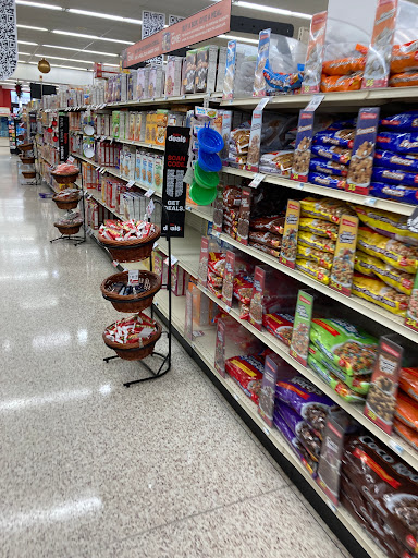 Supermarket «Hy-Vee», reviews and photos, 1951 S Main Ave, Sioux Center, IA 51250, USA