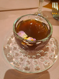 Photo n°98 de La Rose de Damas à Paris ()