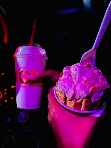 Ice Cream Shop «Cold Stone Creamery», reviews and photos, 32389 John R Rd, Madison Heights, MI 48071, USA