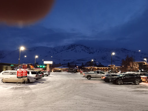 Grocery Store «Safeway», reviews and photos, 106 W. Manson Rd, Chelan, WA 98816, USA