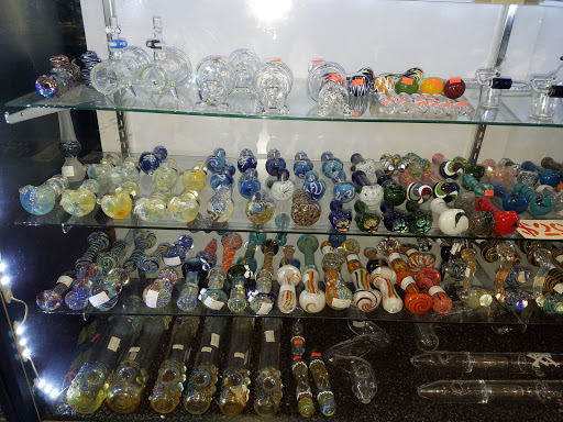 Tobacco Shop «Smoke N Toke», reviews and photos, 10875 Katy Fwy, Houston, TX 77079, USA