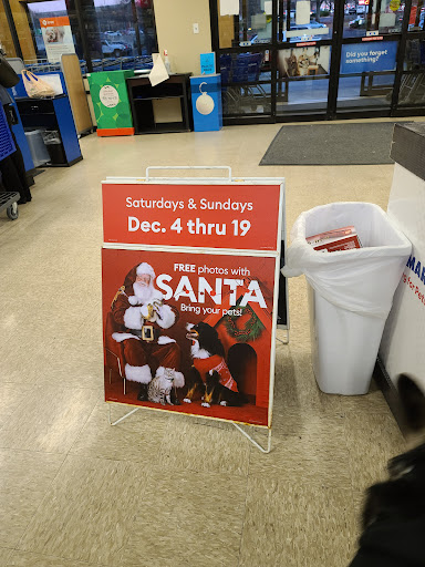 Pet Supply Store «PetSmart», reviews and photos, 950 Hanes Mall Blvd, Winston-Salem, NC 27103, USA