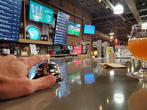 Grocery Store «Grandview Yard Market District», reviews and photos, 840 W 3rd Ave, Columbus, OH 43212, USA