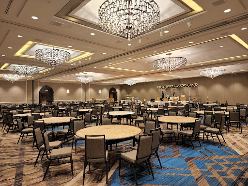 Shopping Mall «Crystal City Shops», reviews and photos, 2200 Crystal Dr, Arlington, VA 22202, USA