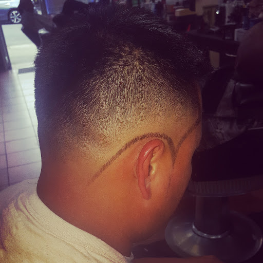 Barber Shop «Flashlight Barber Shop», reviews and photos, 200 Towne Center Cir, Sanford, FL 32771, USA