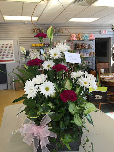 Florist «Petals of Love», reviews and photos, 5350 W 130th St, Brook Park, OH 44142, USA