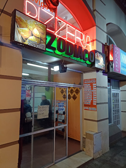 Pizzería Zodíaco - Av. San Martín, C. 2 107, San Clemente del Tuyu, Provincia de Buenos Aires, Argentina