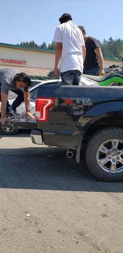 Grocery Store «Rays Food Place», reviews and photos, 875 Redwood Dr, Garberville, CA 95542, USA