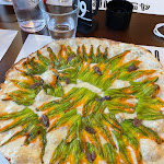 Photo n°2 de l'avis de Marco.e fait le 15/06/2021 à 19:25 sur le  45 Giri à Leonessa