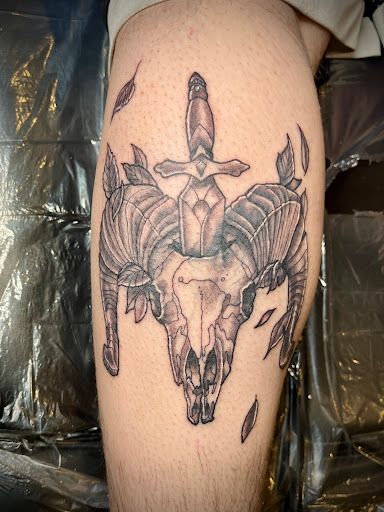 Explore stargazer lily tattoo ideas, creative tattoo ideas in Dillon, available at Lacuna Studios