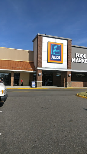 Supermarket «ALDI», reviews and photos, 6129 Backlick Rd, Springfield, VA 22150, USA