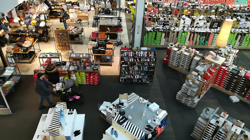 Shoe Store «DSW Designer Shoe Warehouse», reviews and photos, 60 NJ-17, Paramus, NJ 07652, USA