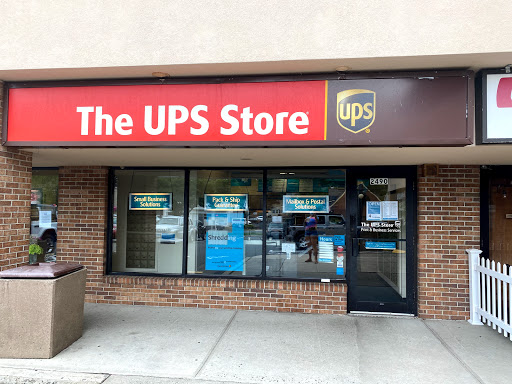 Shipping and Mailing Service «The UPS Store», reviews and photos, 2490 Black Rock Turnpike, Fairfield, CT 06824, USA