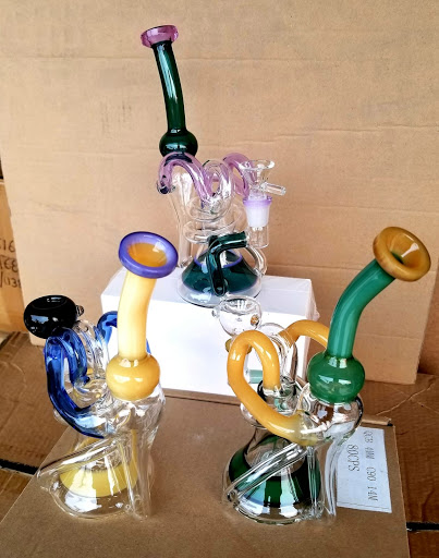 Tobacco Shop «3M Smoke Shop», reviews and photos, 644 W Chapman Ave, Placentia, CA 92870, USA