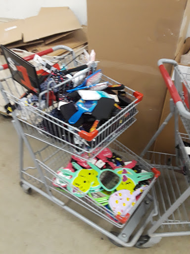 Variety Store «Five Below», reviews and photos, 255 Grossman Dr, Braintree, MA 02184, USA