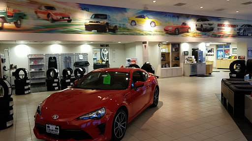 Toyota Dealer «New Country Toyota of Saratoga Springs», reviews and photos, 3002 NY-50, Saratoga Springs, NY 12866, USA