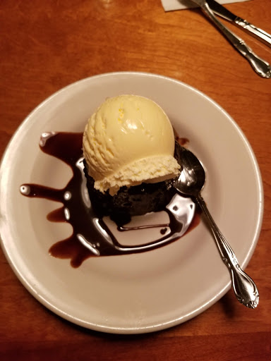 American Restaurant «Club Car», reviews and photos, 13435 University Ave #200, Clive, IA 50325, USA