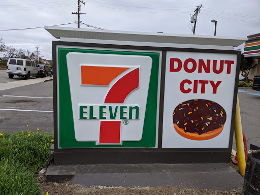 Convenience Store «7-Eleven», reviews and photos, 1200 Pacific Coast Hwy, Seal Beach, CA 90740, USA
