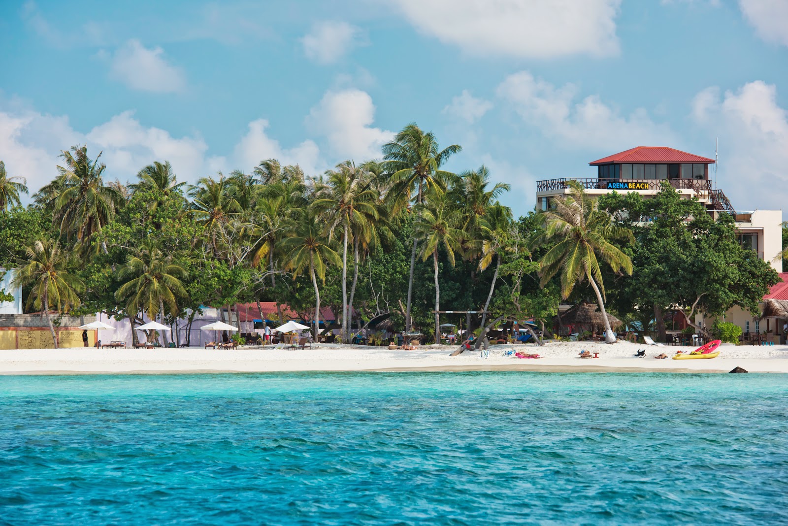 Foto van Maafushi Beach deels hotelgebied