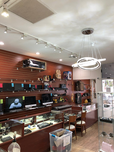 Pawn Shop «Hollywood Pawn and Jewelry», reviews and photos, 1944 Hollywood Blvd, Hollywood, FL 33020, USA