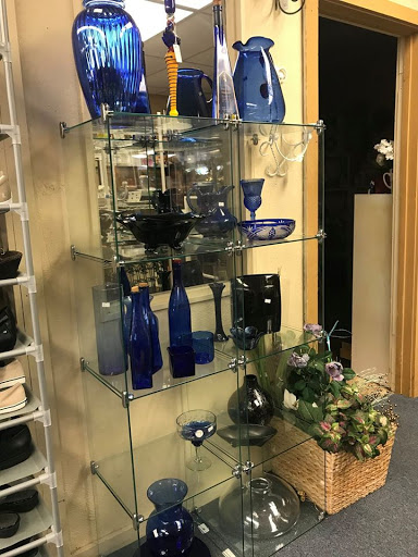 Thrift Store «Hope Chest Thrift Store», reviews and photos, 1215 8th Ave W, Bradenton, FL 34205, USA