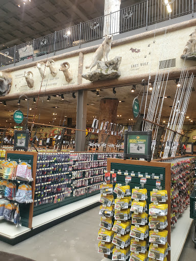 Sporting Goods Store «Bass Pro Shops», reviews and photos, 951 E Lewis and Clark Pkwy, Clarksville, IN 47129, USA