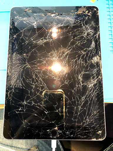 Computer Store «Apple Pasadena», reviews and photos, 54 W Colorado Blvd, Pasadena, CA 91105, USA