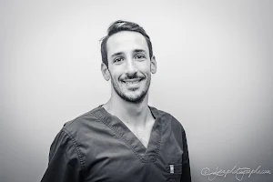 Mathieu Desplanche - Chirurgien-dentiste image