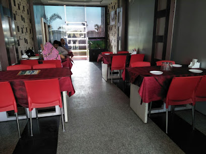 Ayushi Zaika Family Restaurant - 8X8G+QM4, Chandpur, Chandua Chhittupur, Industrial Estate, Chanpur, Varanasi, Uttar Pradesh 221010, India