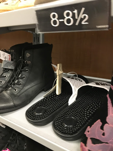 Department Store «T.J. Maxx», reviews and photos, 3445 Princeton Rd, Hamilton, OH 45011, USA