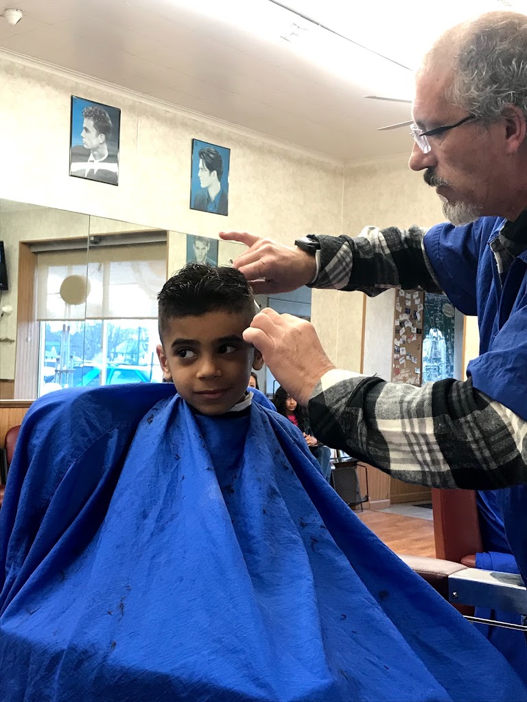 Bruno's Barber Shop 11741