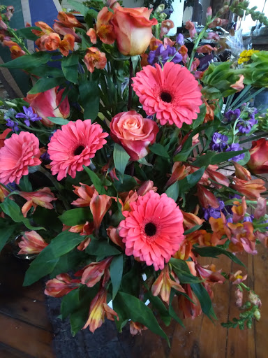 Florist «ROSE PETALS FLORIST», reviews and photos, 343 S 2nd St, Little Falls, NY 13365, USA