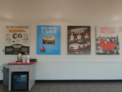 Tire Shop «Discount Tire Store - Renton, WA», reviews and photos, 361 S Grady Way, Renton, WA 98057, USA