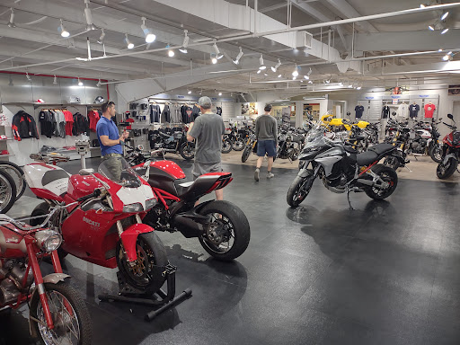 Motorcycle Dealer «Commonwealth Motorcycles», reviews and photos, 625 E Jefferson St, Louisville, KY 40202, USA
