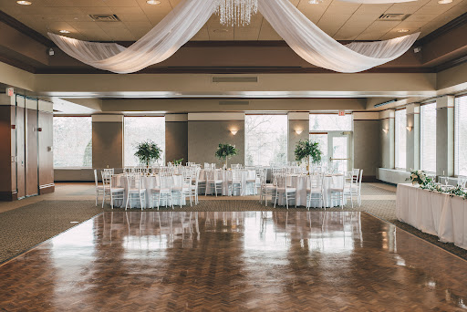 Country Club «Sand Creek Country Club», reviews and photos, 1001 Sand Creek Dr, Chesterton, IN 46304, USA