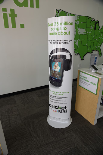 Cell Phone Store «Cricket Wireless Authorized Retailer», reviews and photos, 9115 Little Rd, New Port Richey, FL 34654, USA