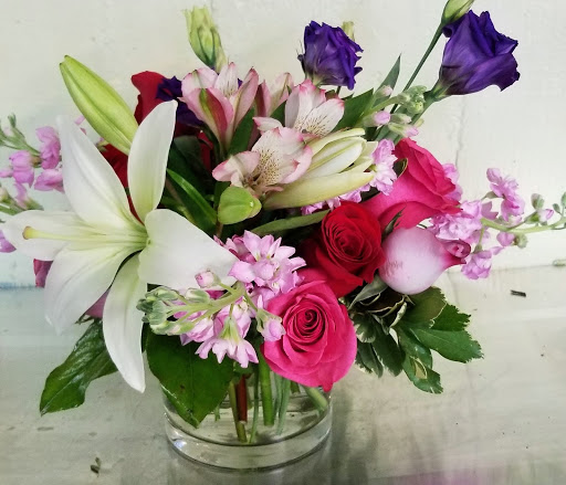 Florist «Fairview Flower Shop», reviews and photos, 1026 Sycamore Dr, Decatur, GA 30030, USA