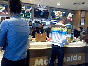 Photo n°77 de McDonald's à Pont-Sainte-Marie ()